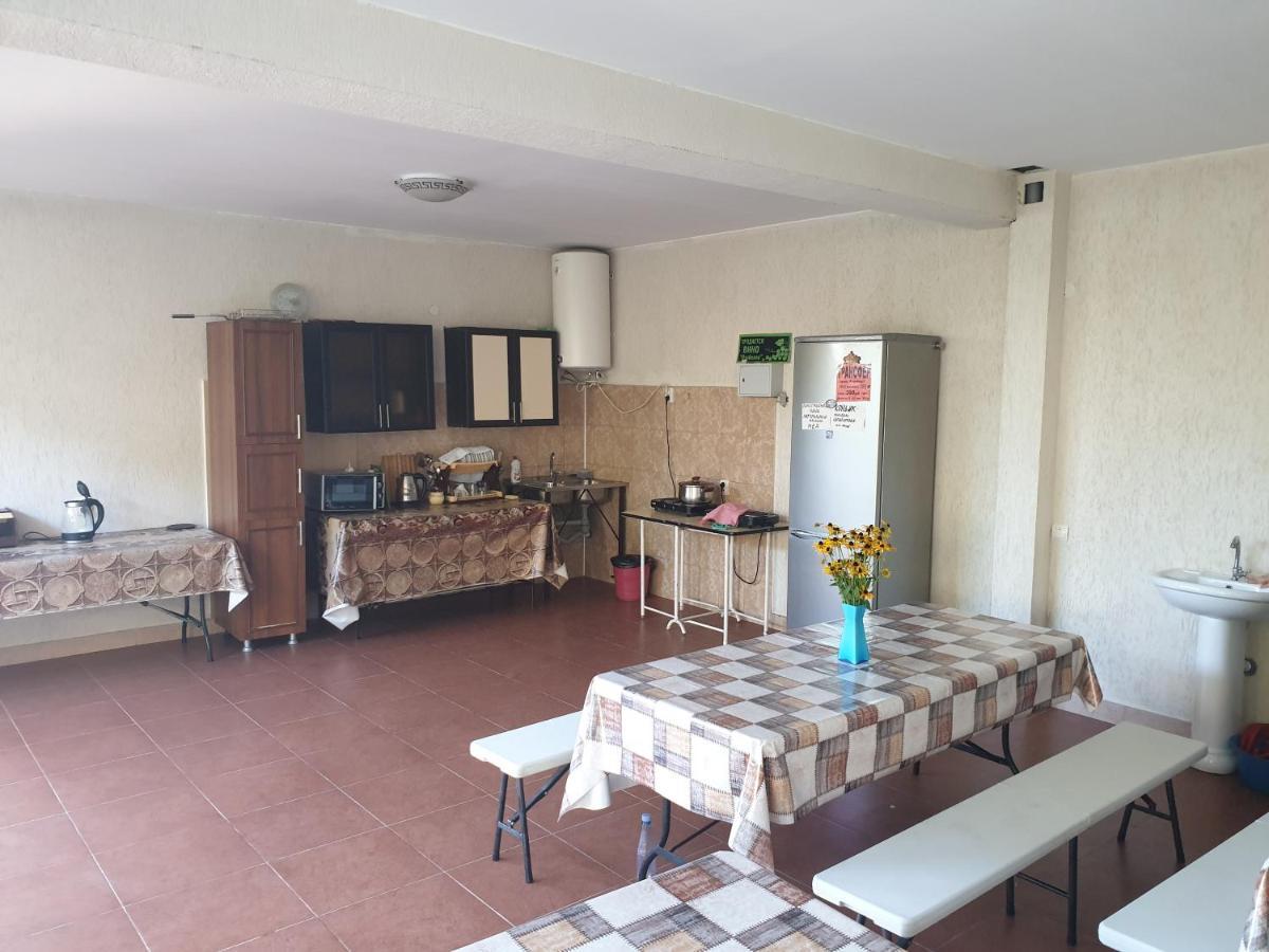 Guest House Lykhny Gagra Exterior photo