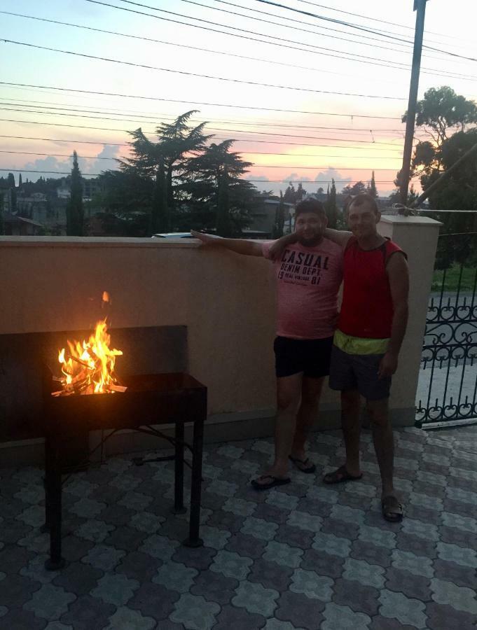 Guest House Lykhny Gagra Exterior photo
